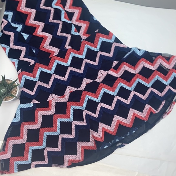 Parker - Elegance meets allure in this Parker dress – perfect for any occasion! - Picture 7 of 16